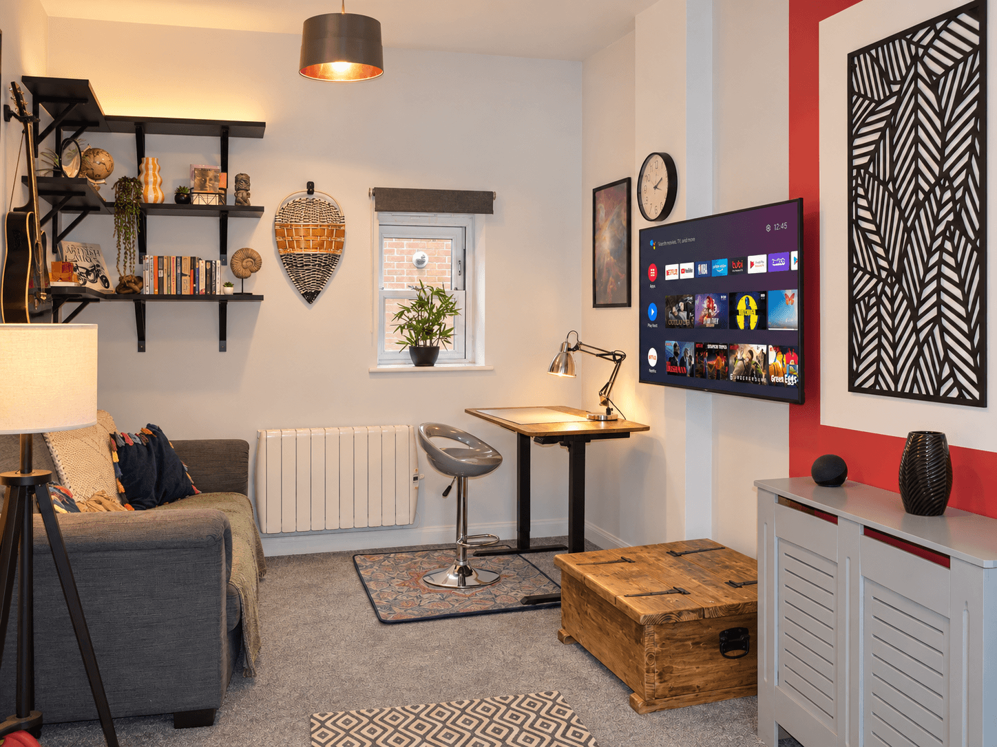 Dunstable 1BR | Parking, Workspace & Home Gym