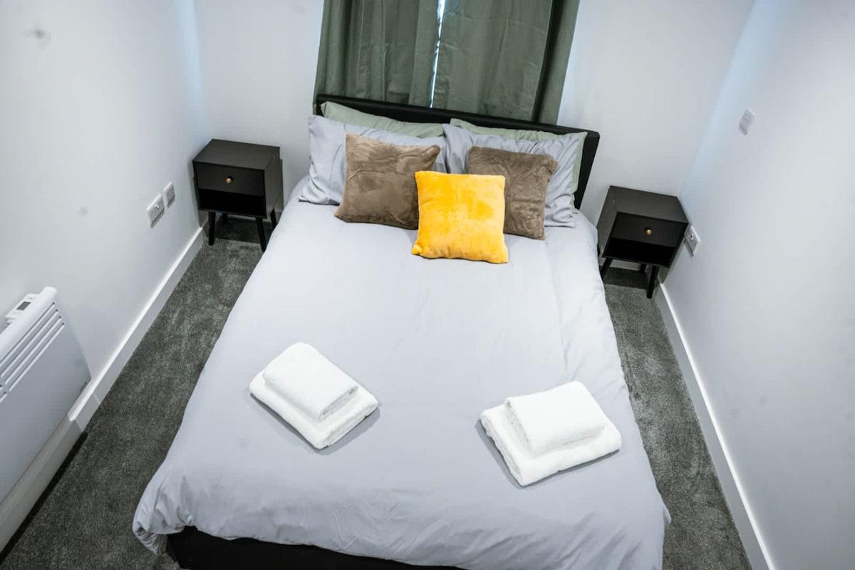 Modern 1BR Flat with Sofa Bed in Hull City Centre6