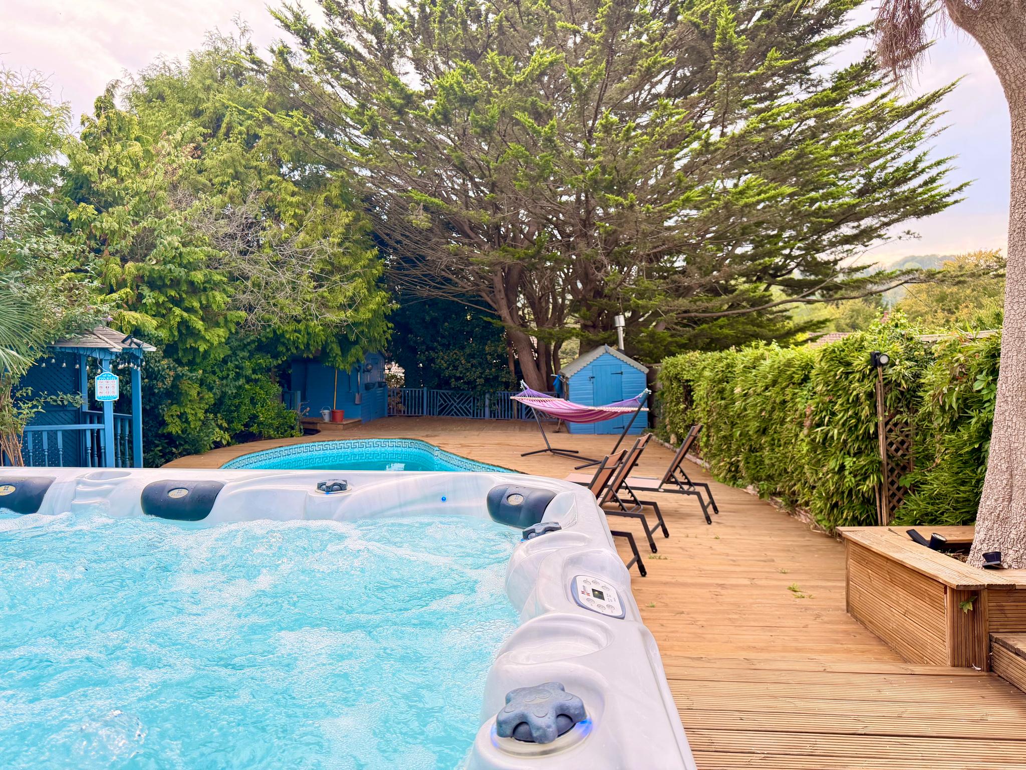 Palm House | Pool, Hot Tub | South Downs2