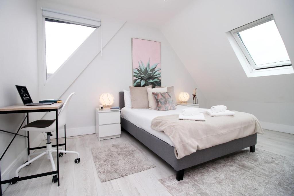 Stunning- Comfortable - Functional6