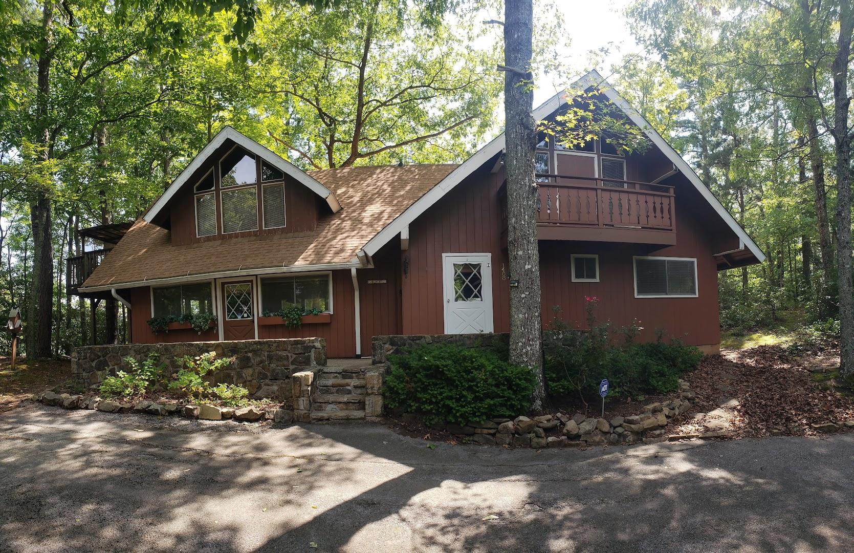 Bear Corner Chalet1