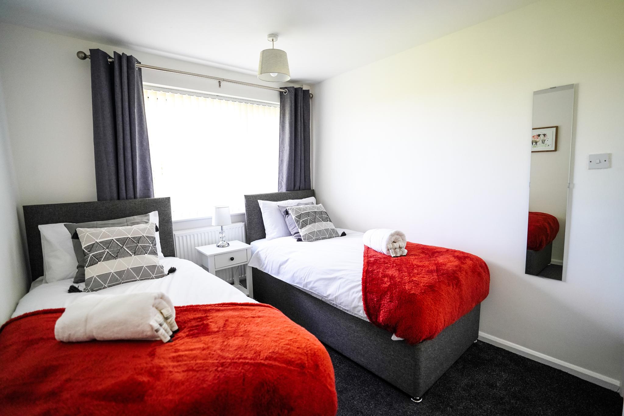 Perfect for Contractors Business & Leisure Travel