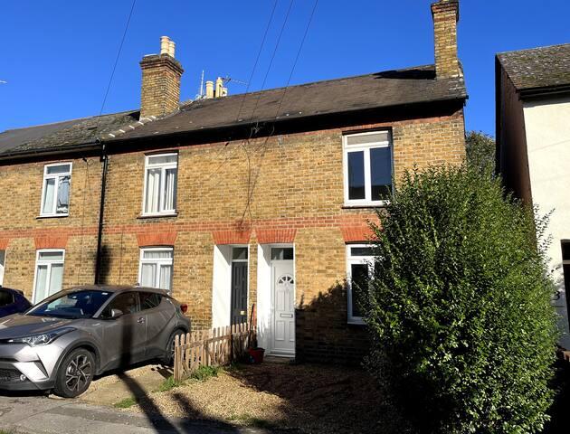3 Bed House | up to 40% off Monthly Discount3