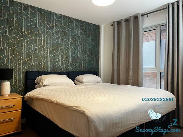Spacious Luxury Apartment in MCR City Centre6