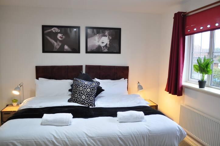 The RedBridge House4