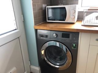 Edinburgh Street Home2