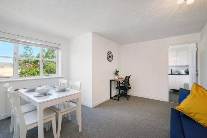 2 bed luxury apartment5