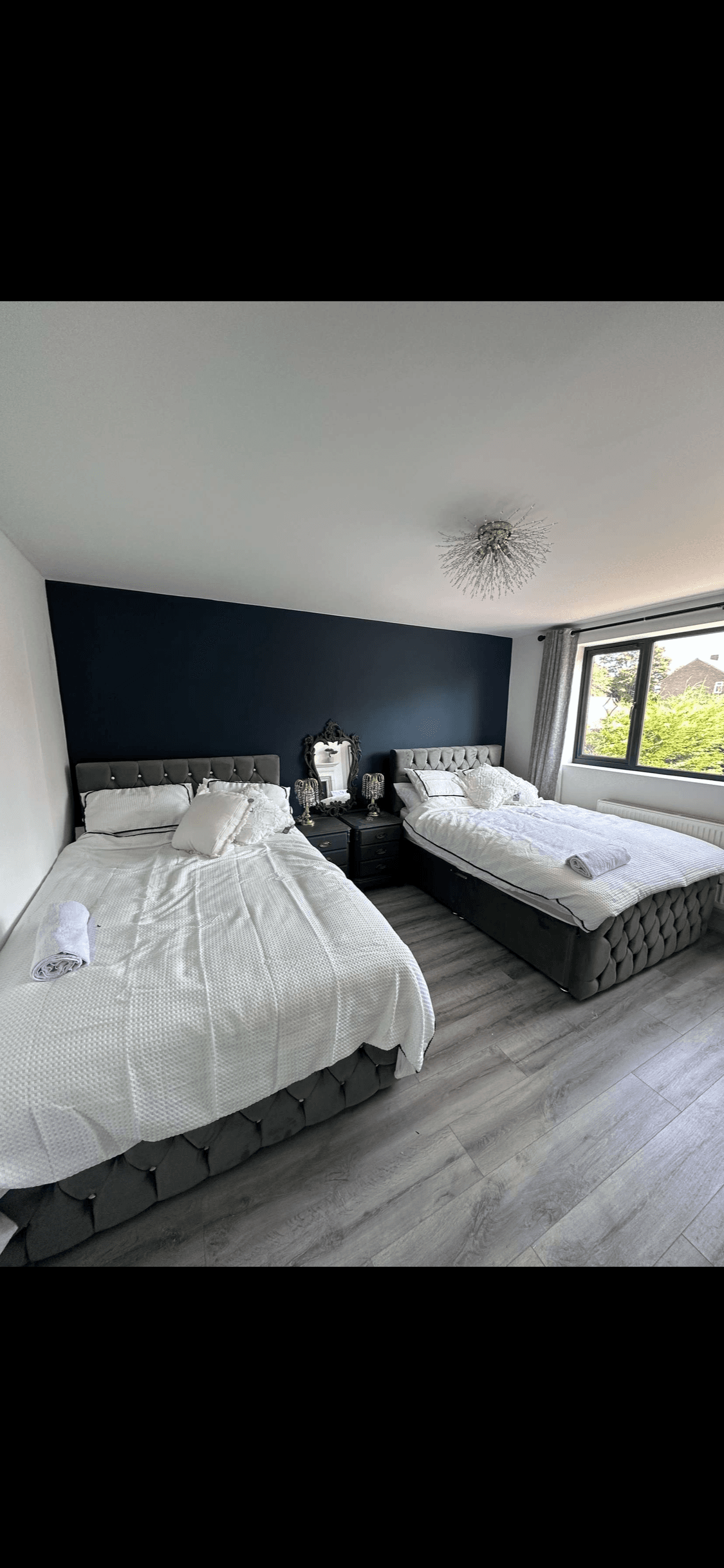 Eason Property Investments Ltd - 5 min to Etihad & FREE Parking