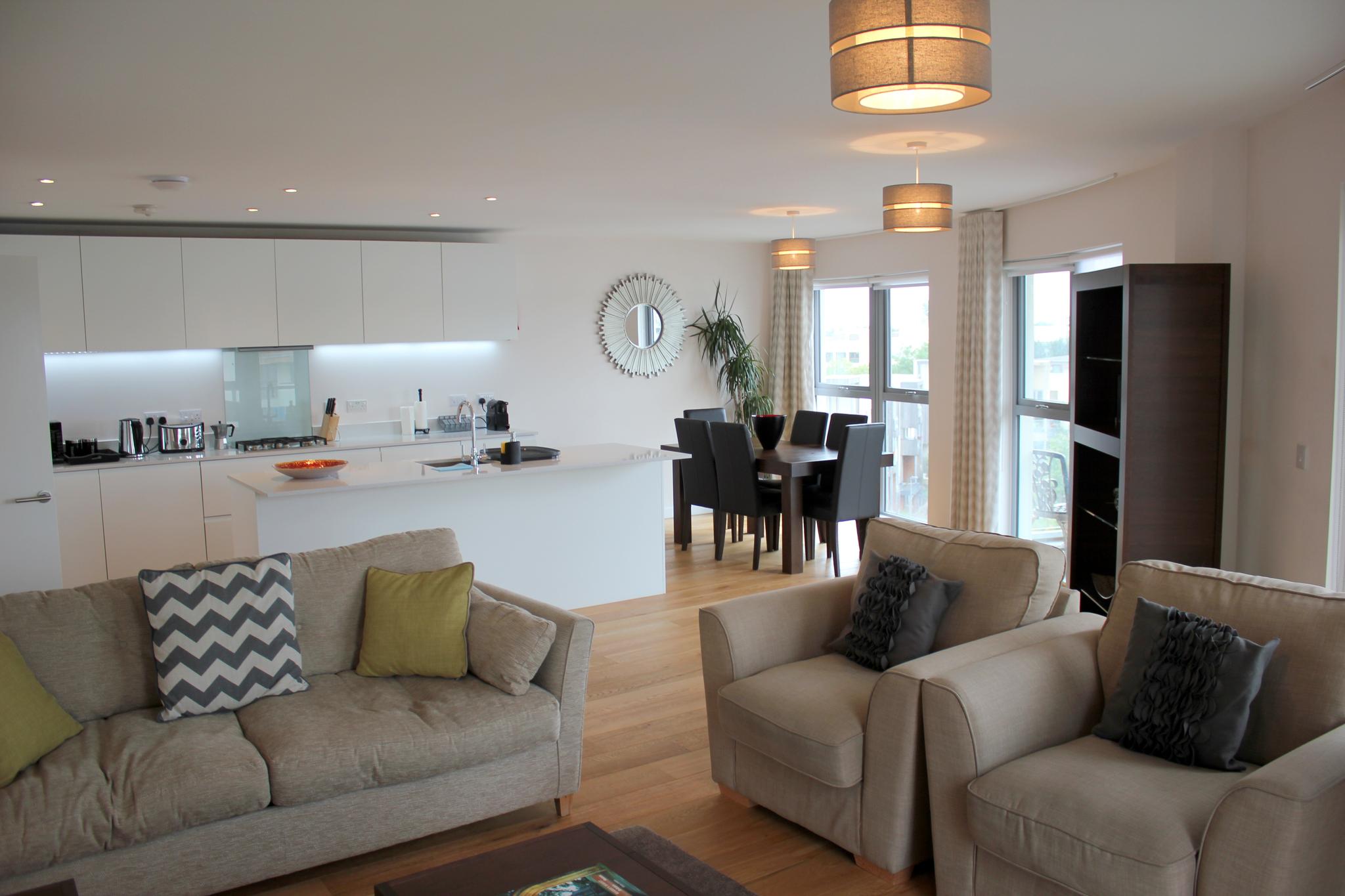 The Luxurious Semi-Circle5