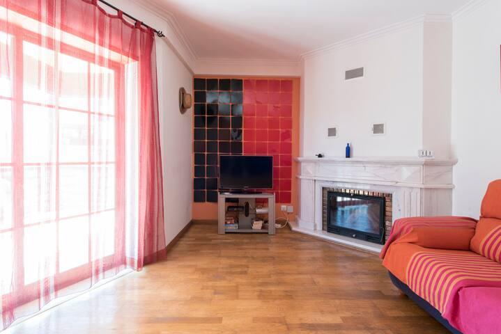Quiet cozy Cascais balcony wifi parking 70sqm5