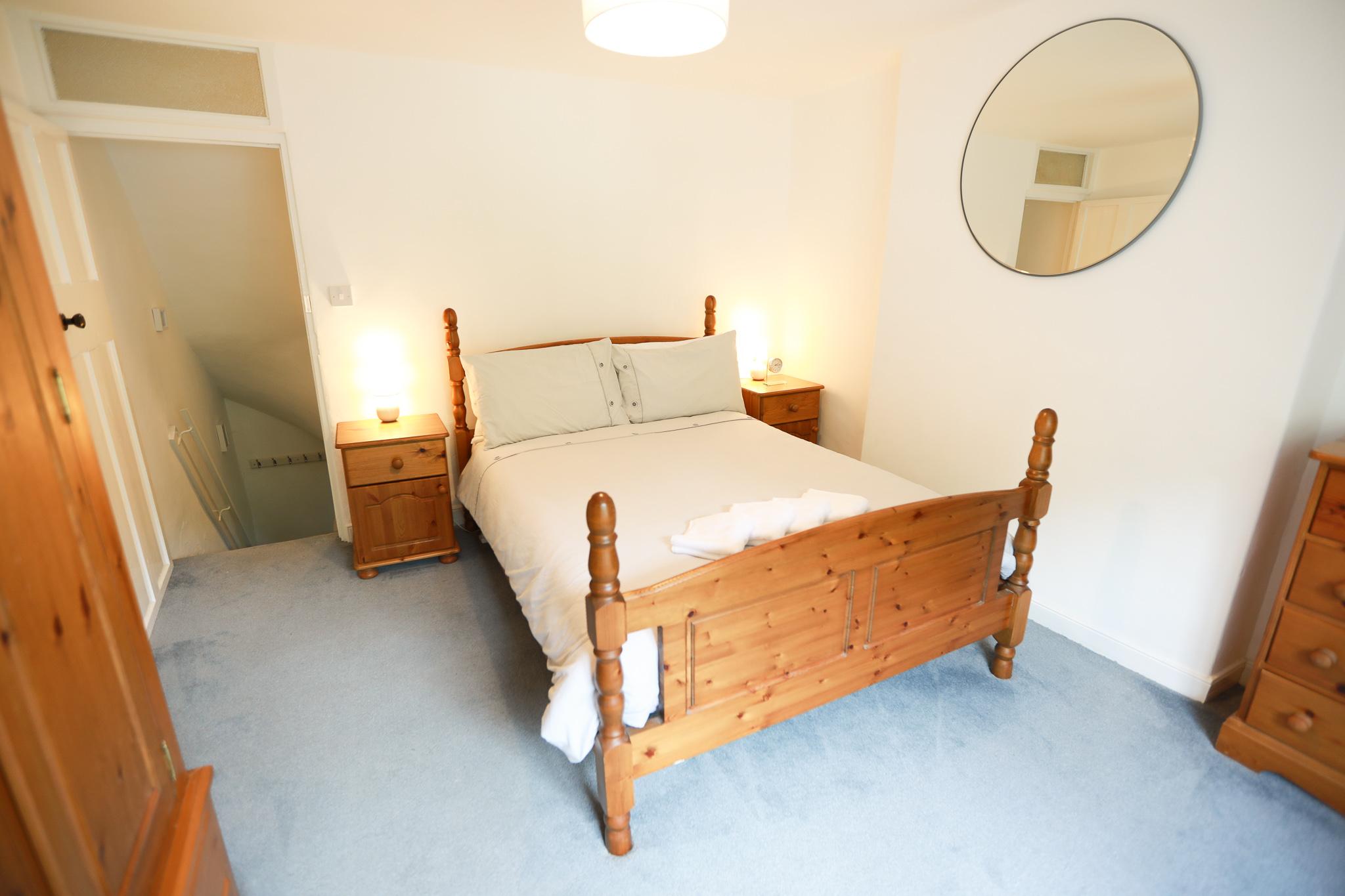 I'm Your Host Ltd - Lyn View Cottage