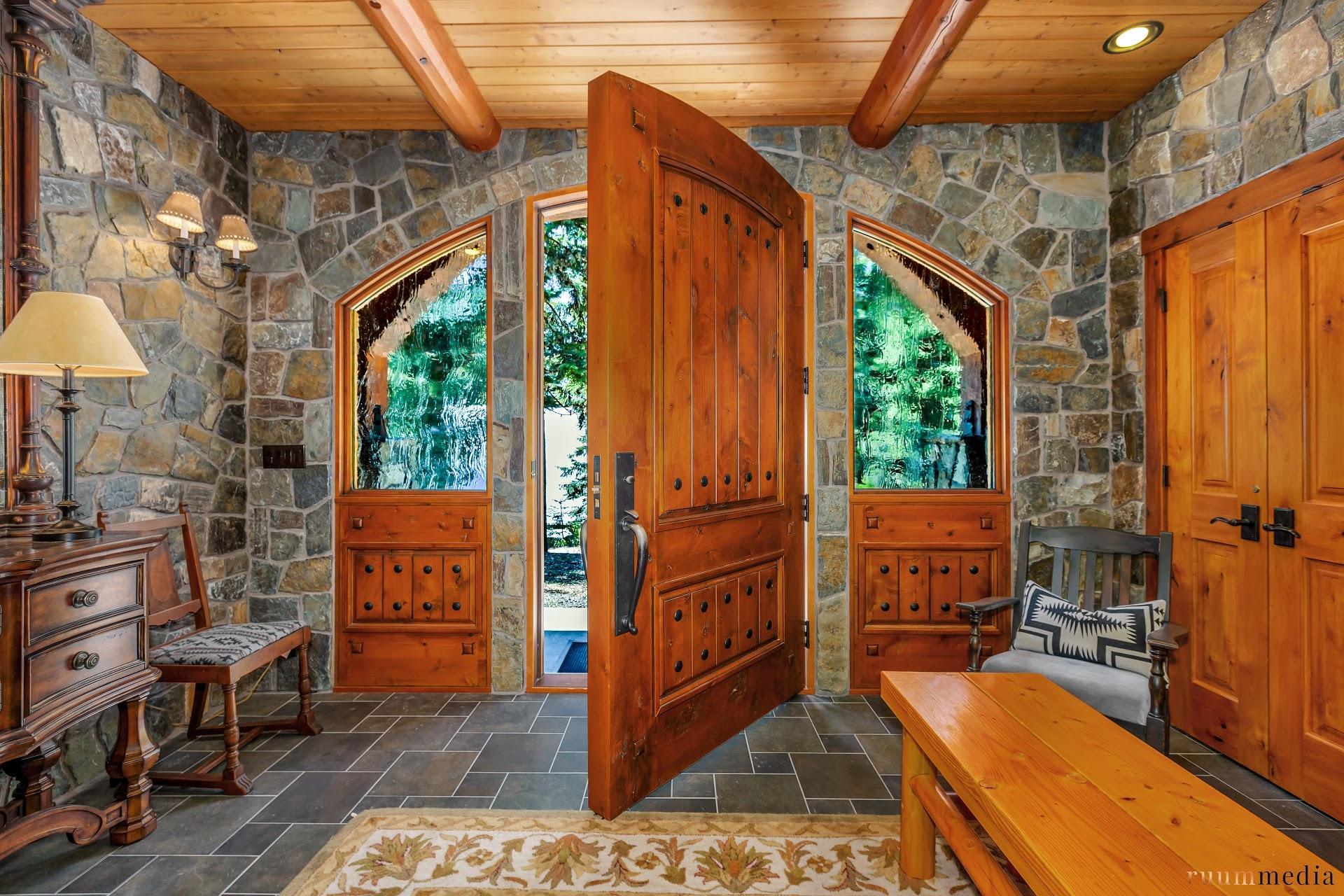Valhalla Lodge1