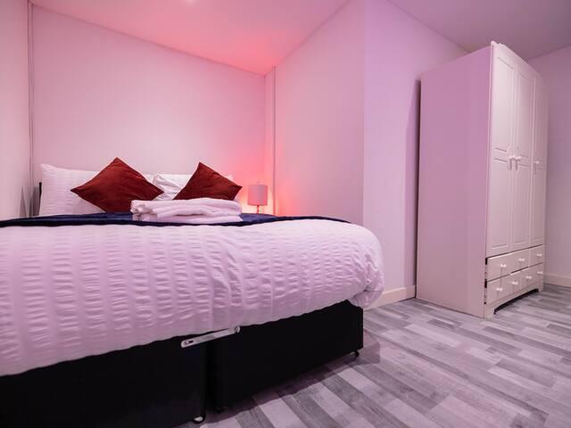 Pristine Relocation Flat 22