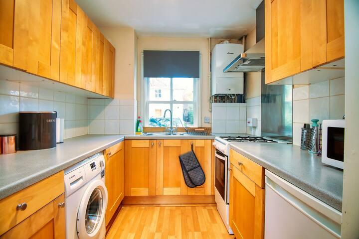 2 Bed Mews House - Camden Town5