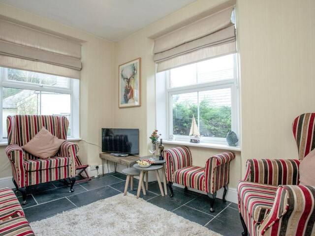 Ferndale Cottage4