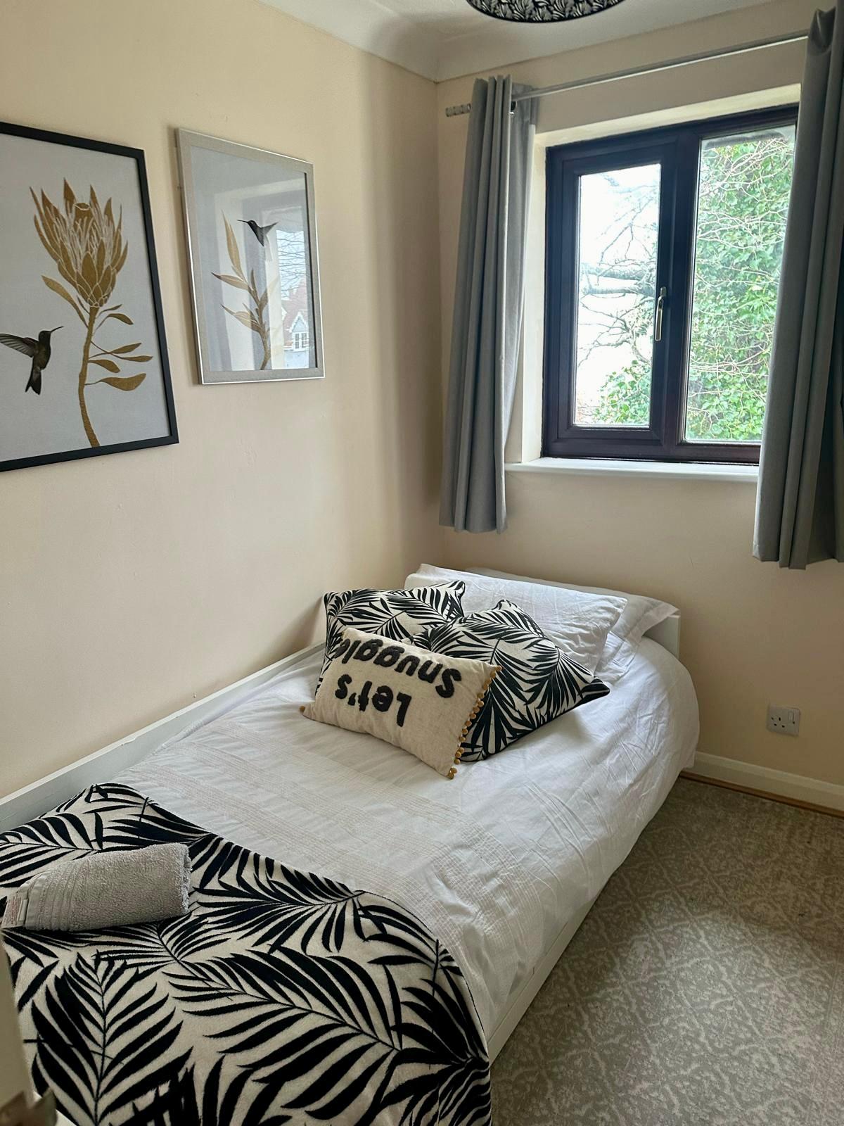 Cosy 2-Bedroom Apartment in Vibrant Colchester3