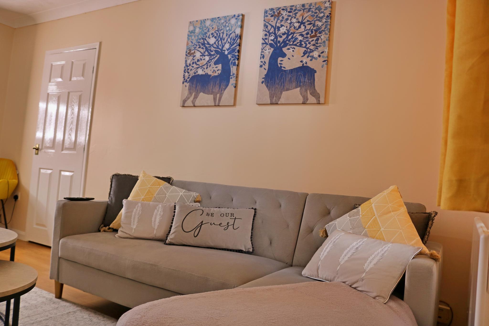 Cosy 2-Bedroom Apartment in Vibrant Colchester3