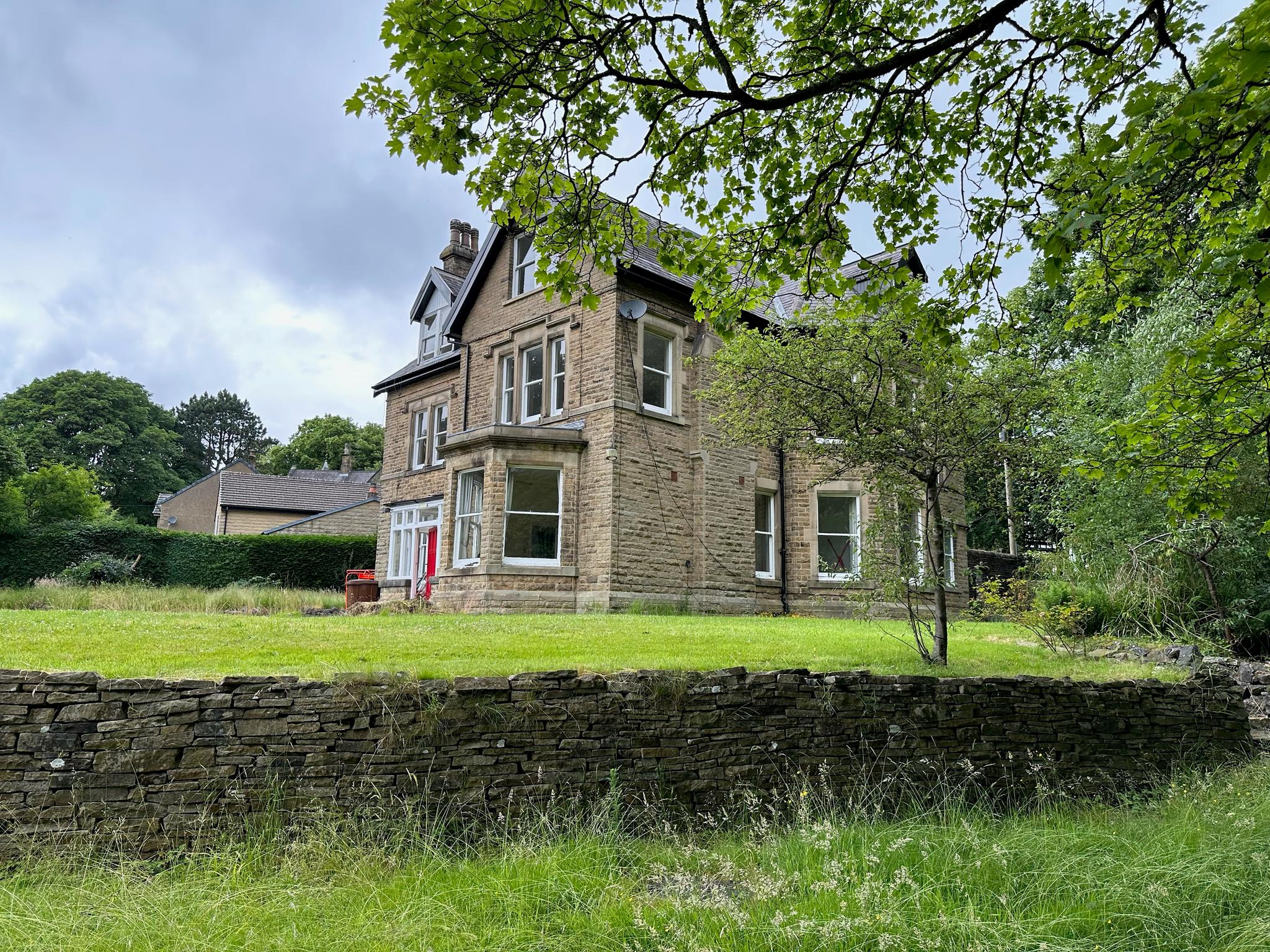 Hearthside Park Road1