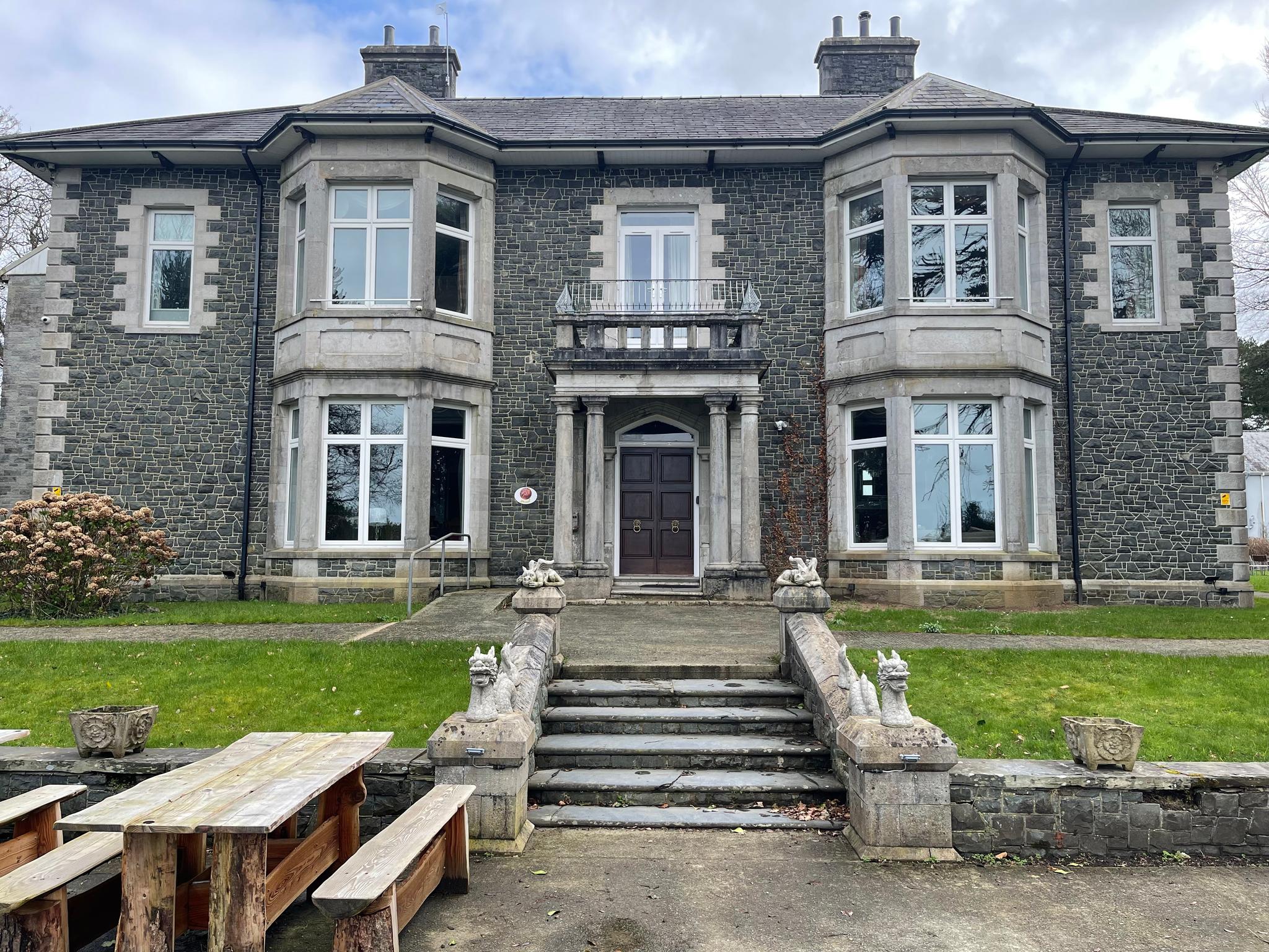 Plas Y Bryn
