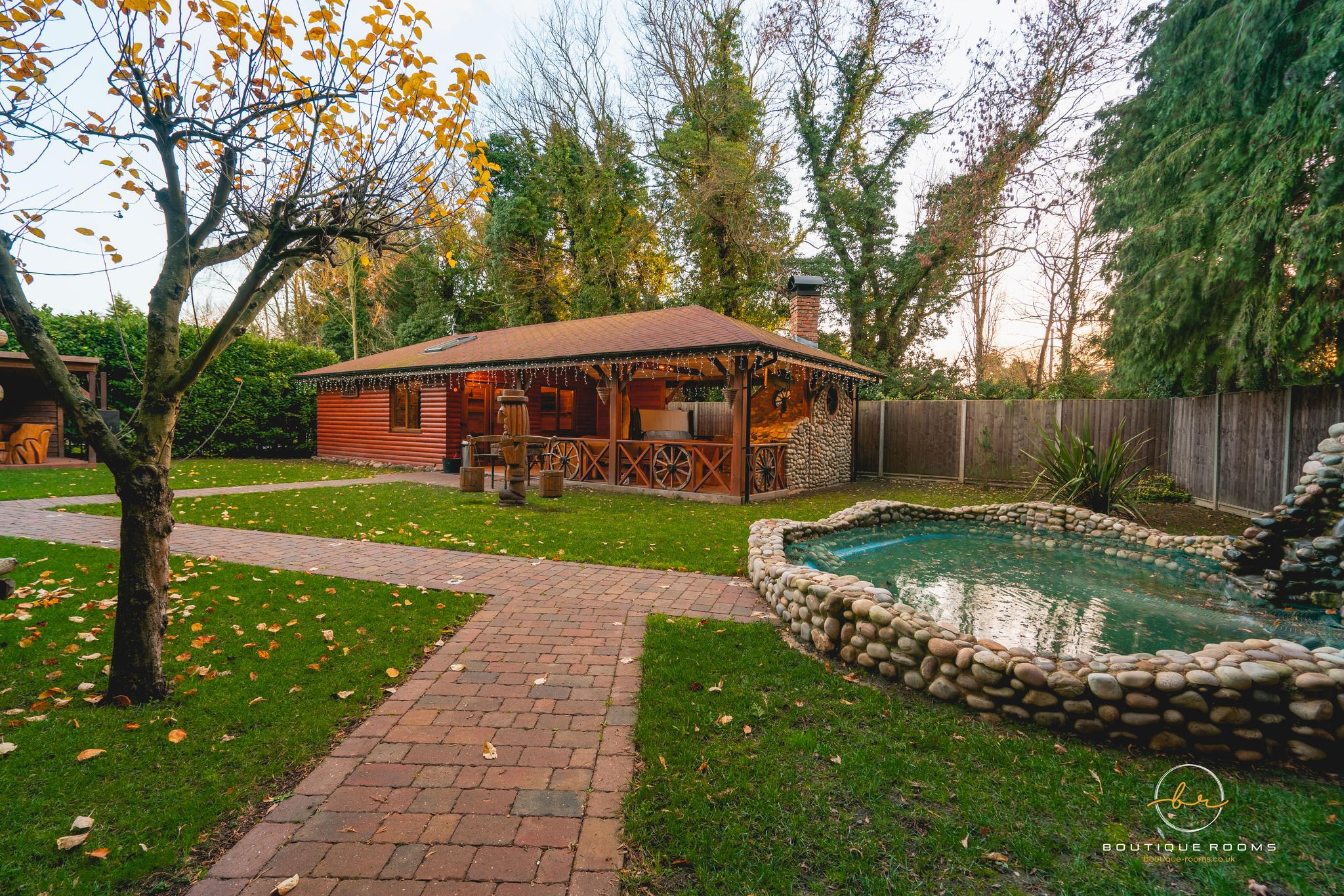 The Retreat Sauna and Hot Tub5