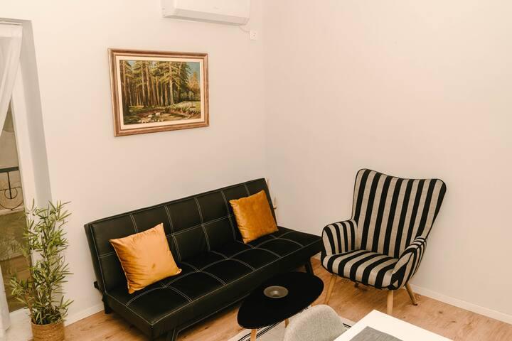 Studio Flat in Heart Of Tirana4