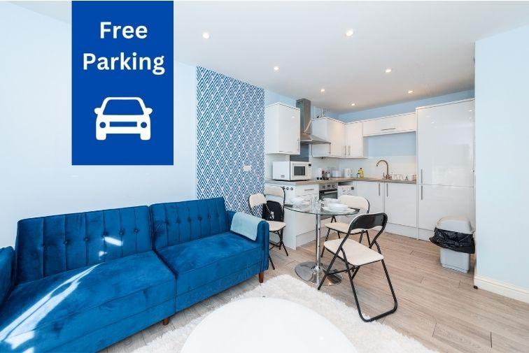 ERTE PROPERTIES LTD - Free Parking 2Bed Flat Weekly/Monthly Stay Saving.