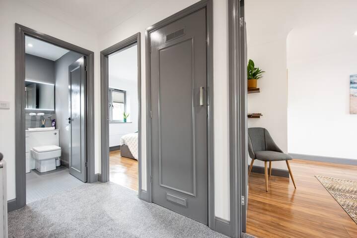 Colchester 3bdr House, Free WiFi + 2xFree Parking5