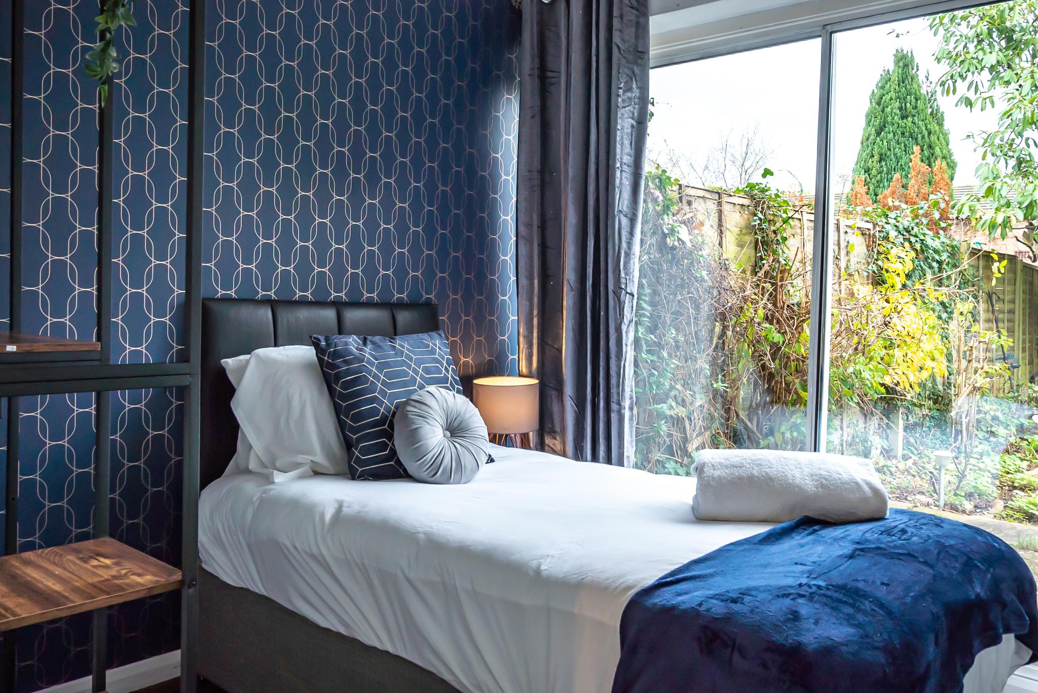 Guildford Park Avenue3