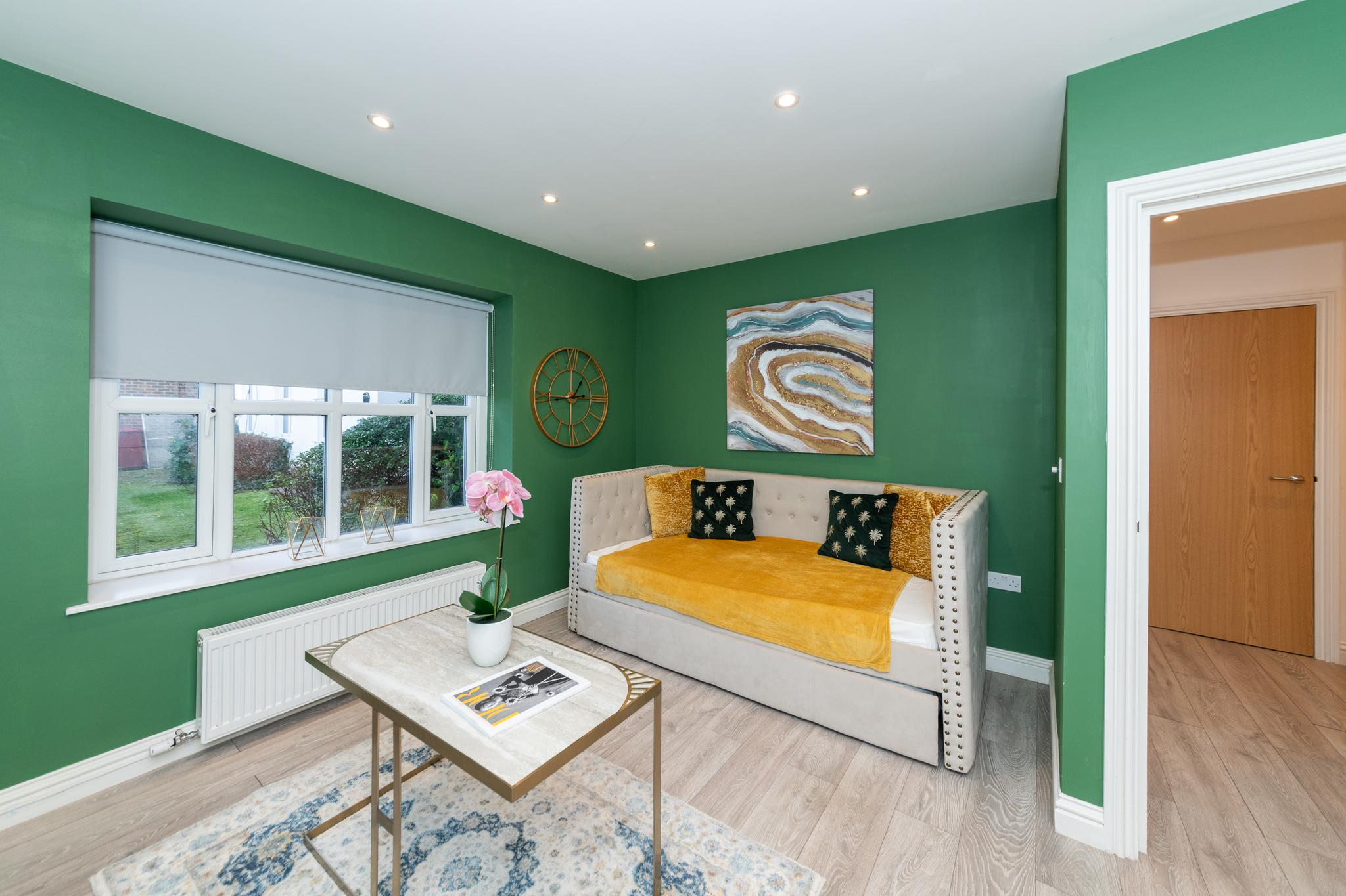 Free Parking 2Beds Flat Weekly/Monthly Stay Saving2