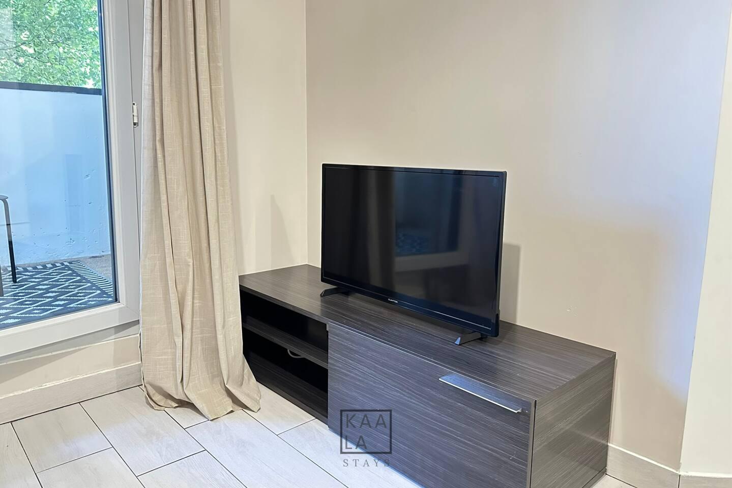 T2 entre Disney et Paris | Parking + Balcon5