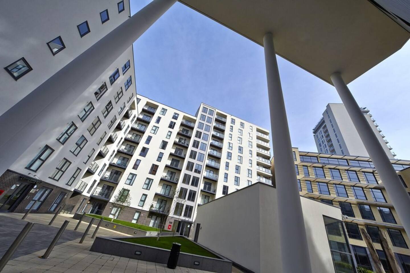 Woking (New Central) - 2 bedroom apartment2