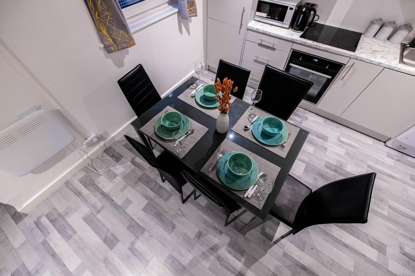 3 bedrooms flat-8 people-freeparking-wifi-babycot