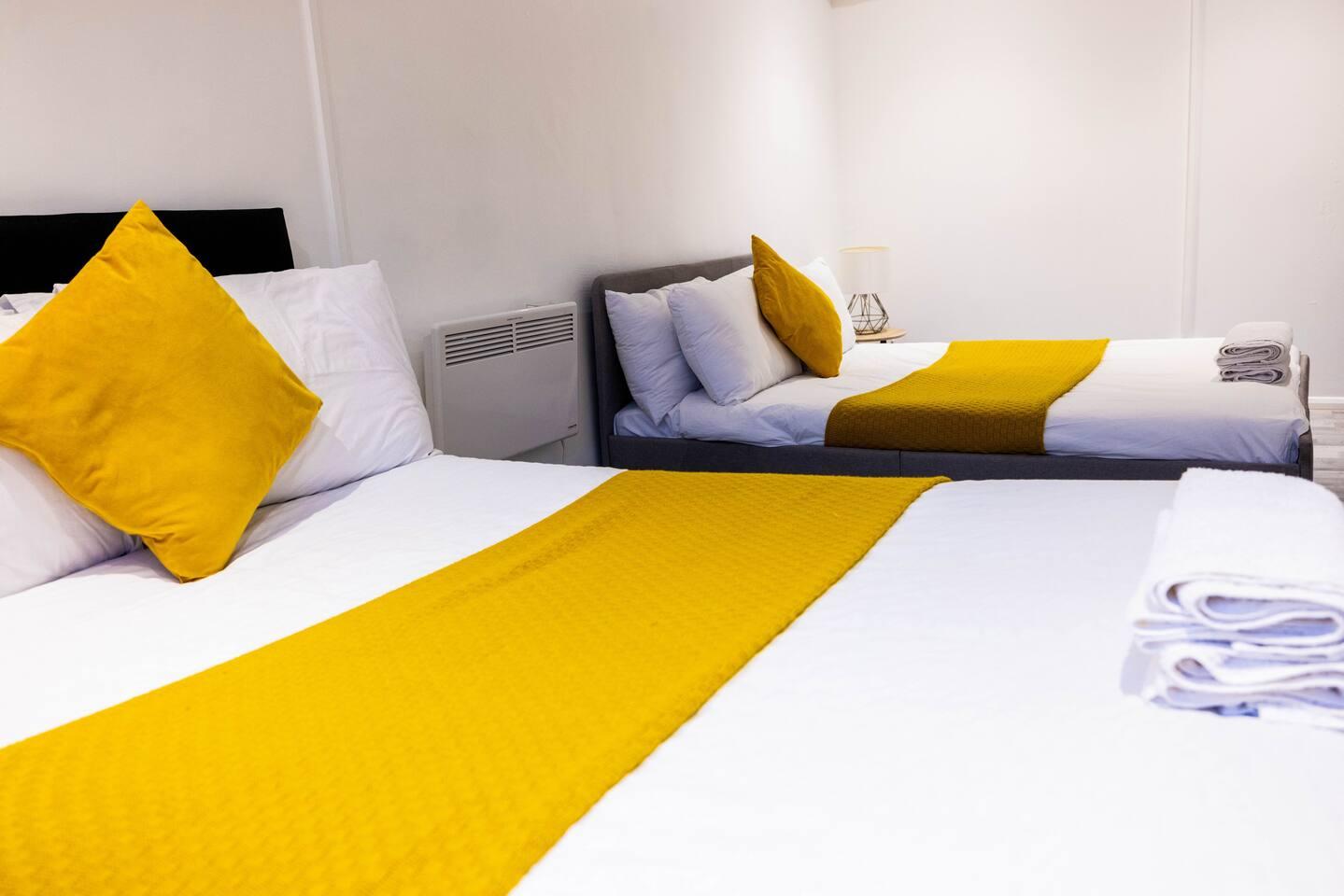 3 bedrooms flat-8 people-freeparking-wifi-babycot2