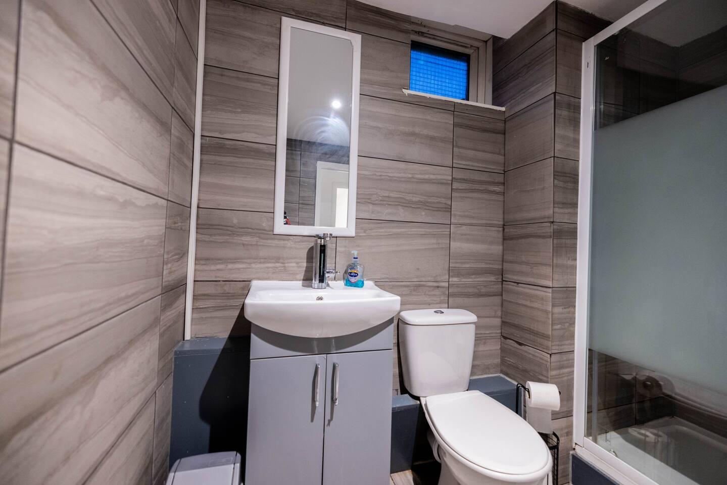 3 bedrooms flat-8 people-freeparking-wifi-babycot5