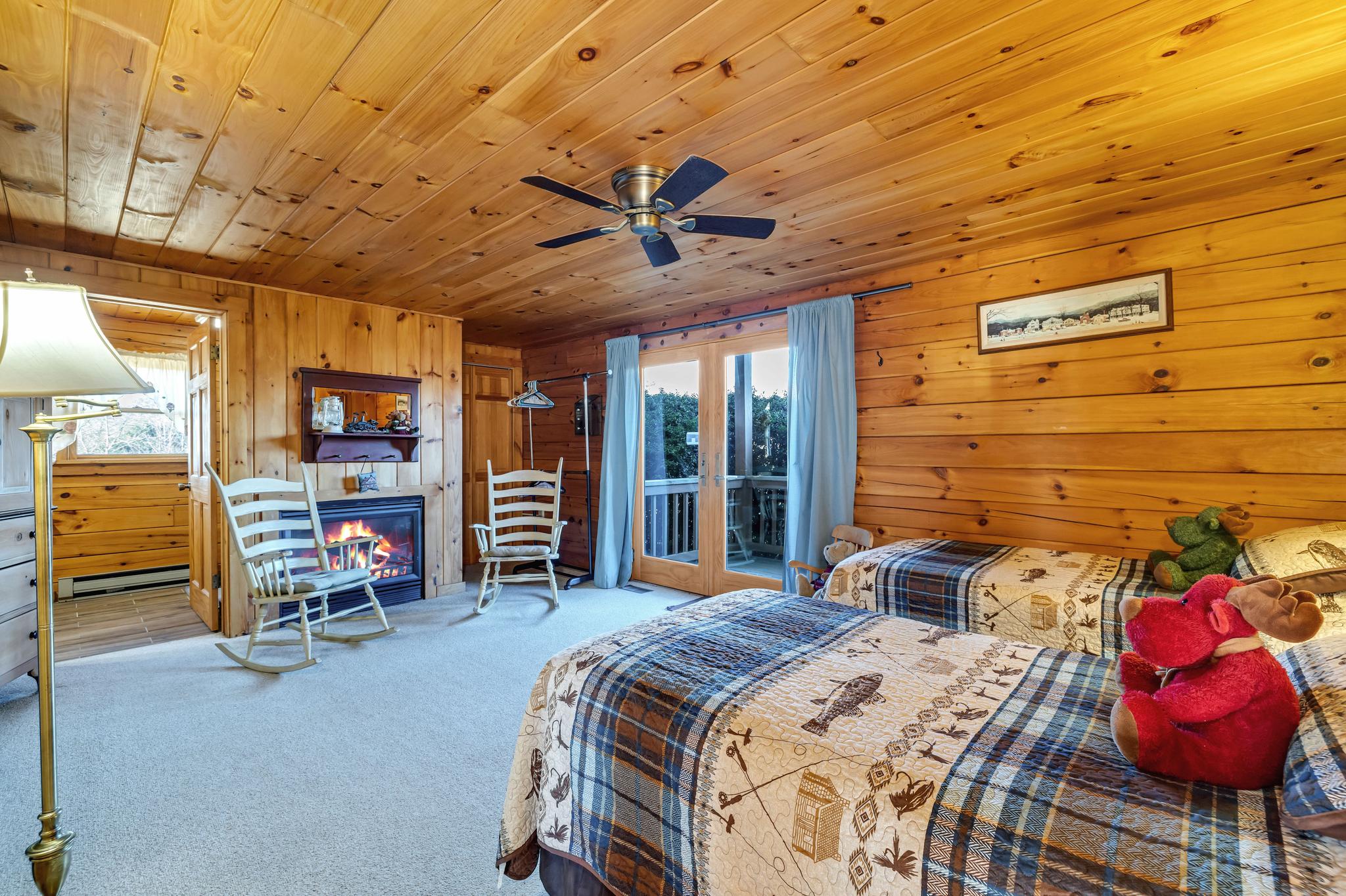Lake View Lodge 8BD/7BA, Beltzville Lake4