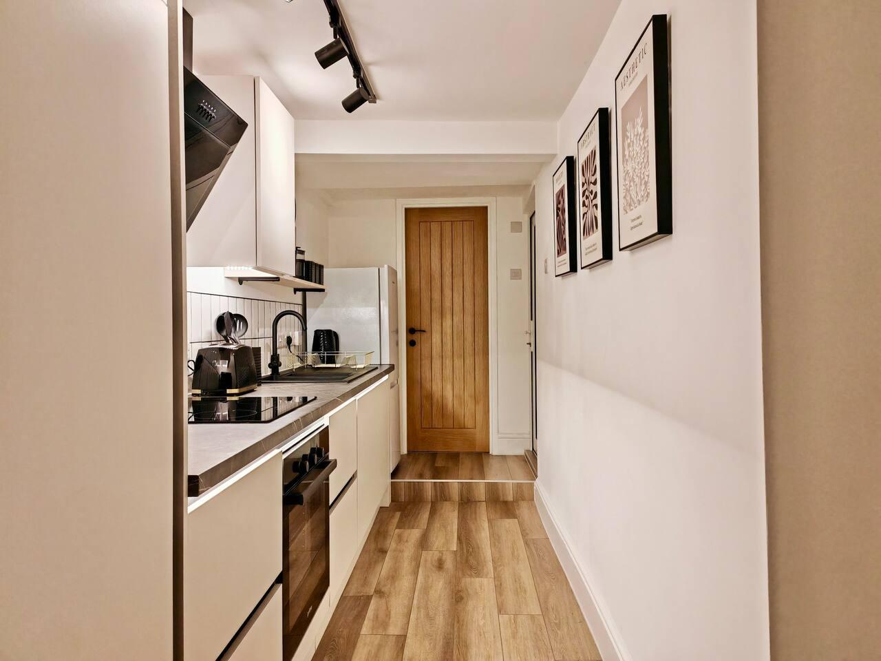 Prime Exeter Apartment - Perfect for Long Stays6