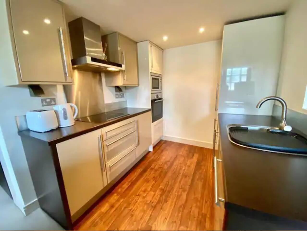 Lovelyquiet  1 bed apartment-  contractors welcome5