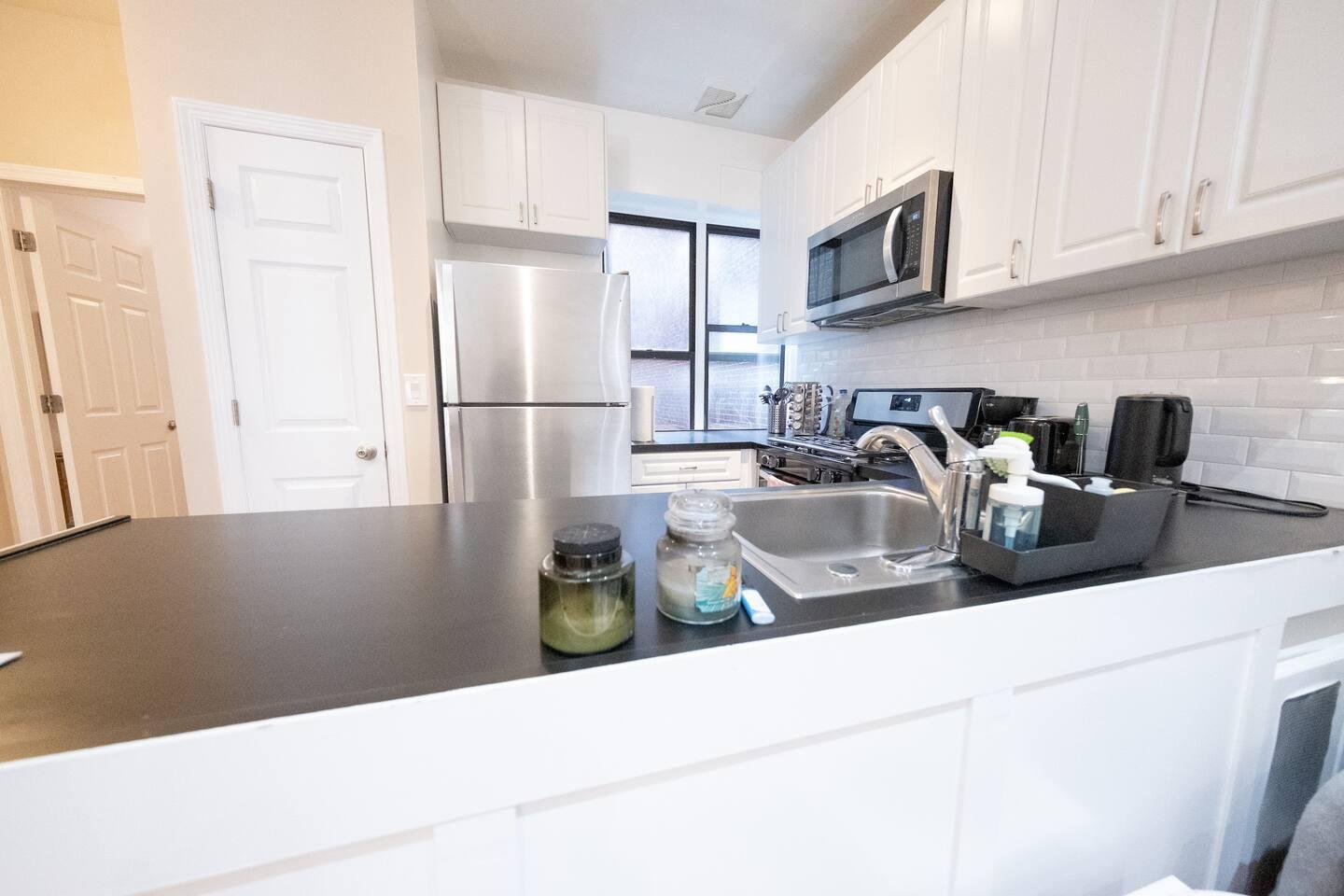Spacious 3BR Apartment | 2 Blocks to Central Park6