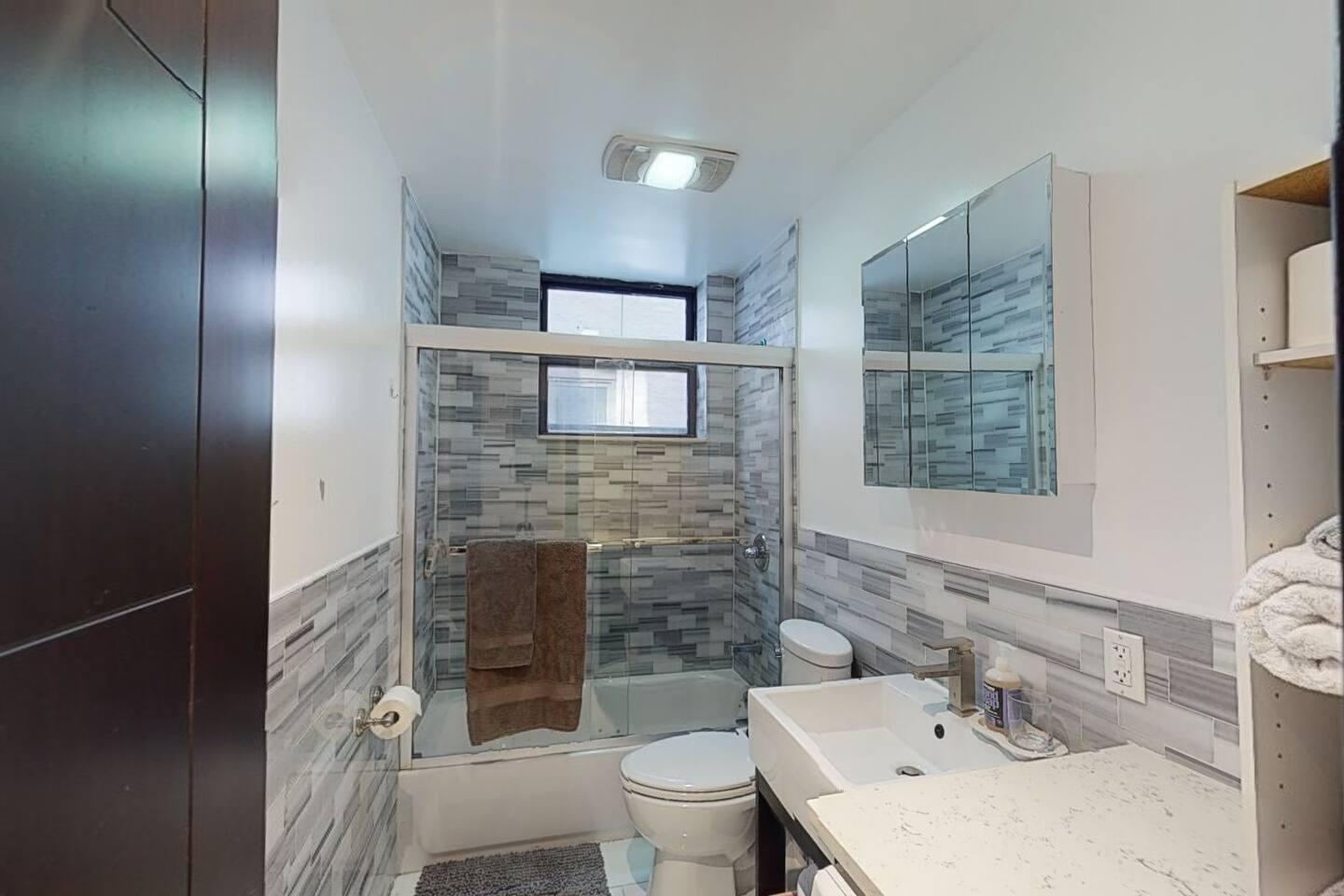 Spacious 3BR with Washer/Dryer - Central Park West5