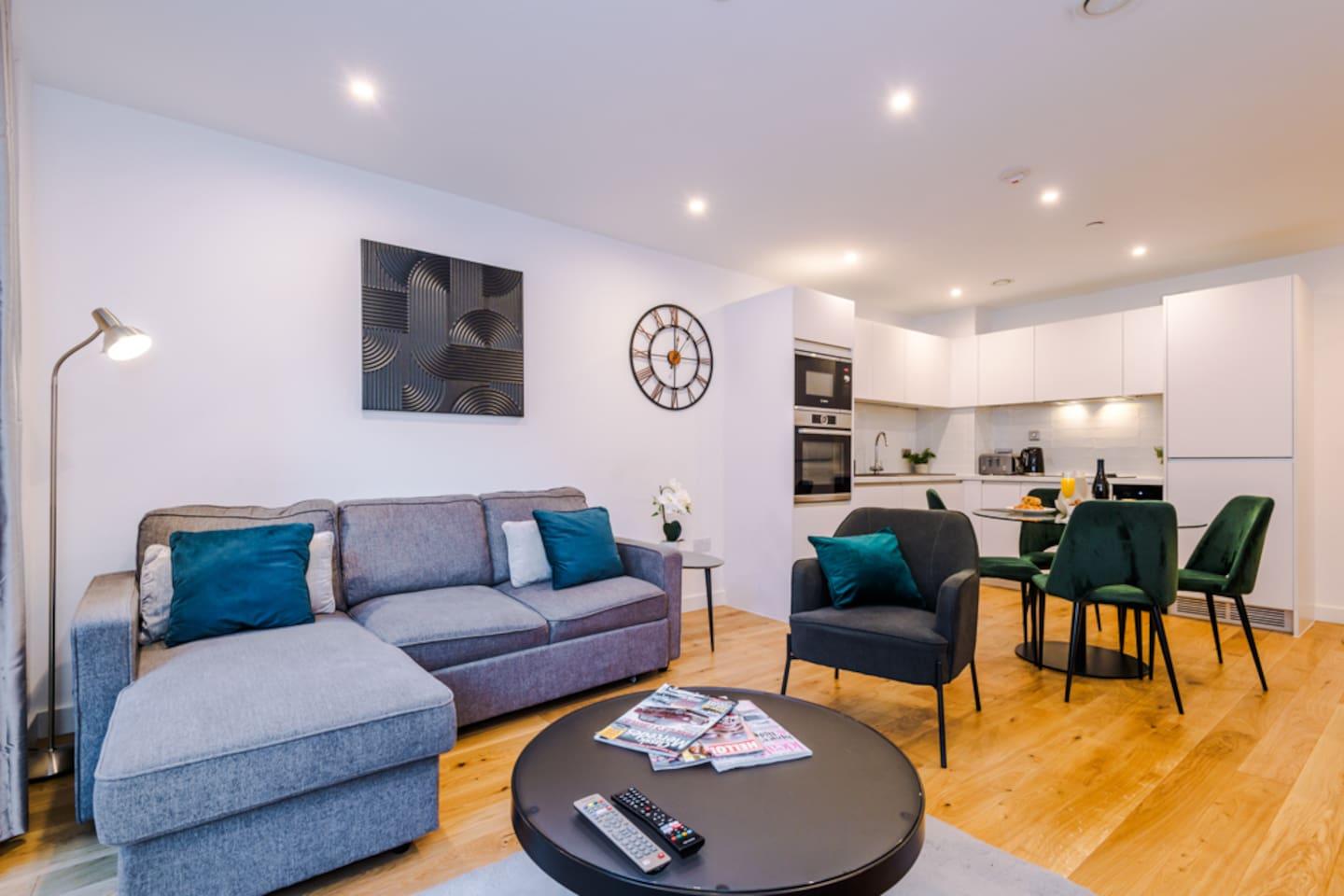 10% off: Modern, close to station, parking, clean2