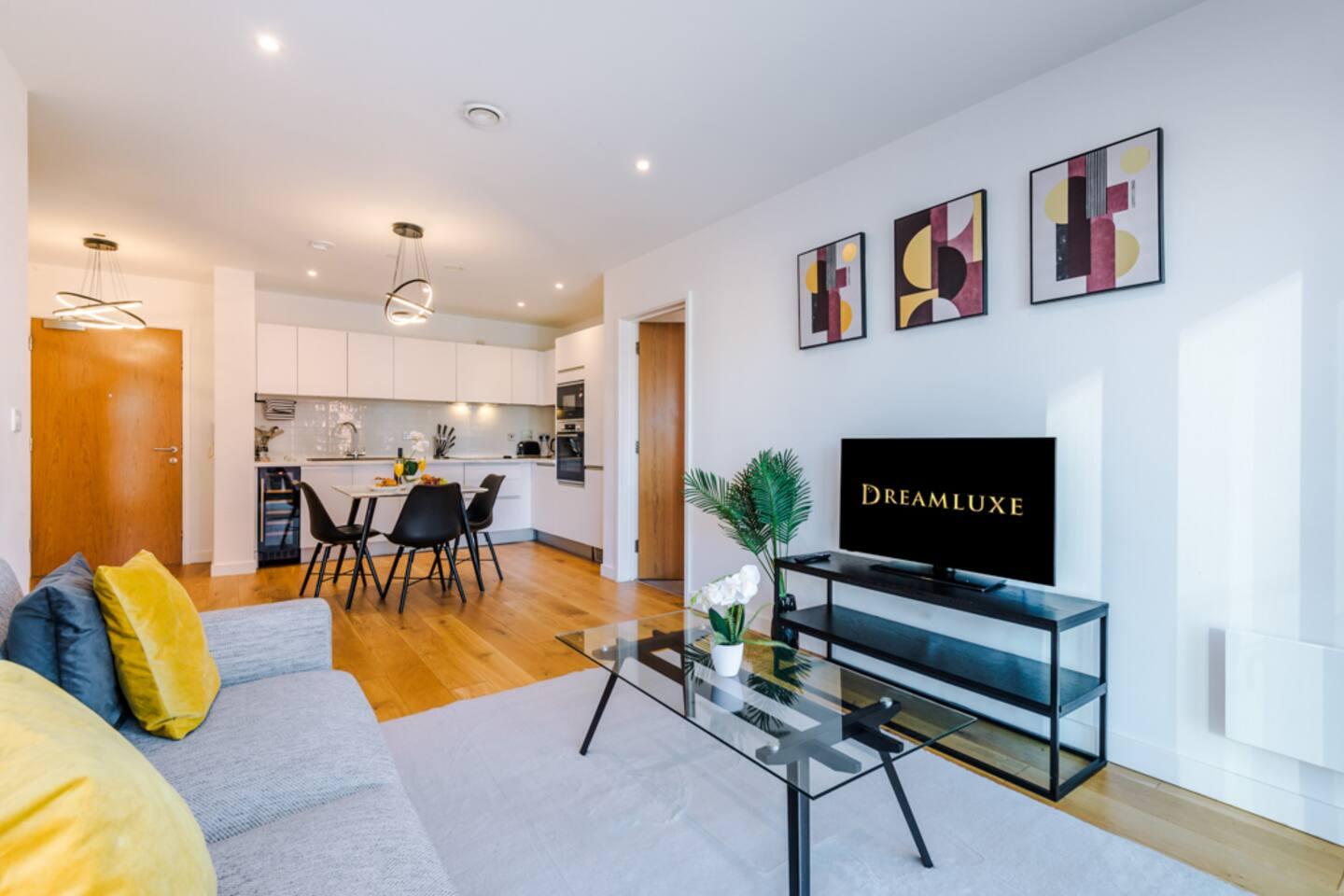 10% off: Parking,Near Station,Clean,Netflix,2bed
