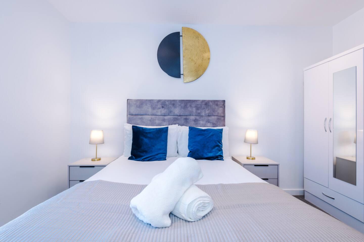 10% off: Parking,Near Station,Clean,Netflix,2bed4