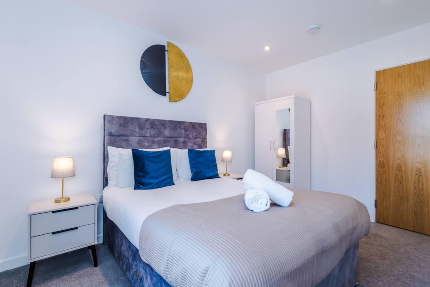10% off: Parking,Near Station,Clean,Netflix,2bed6