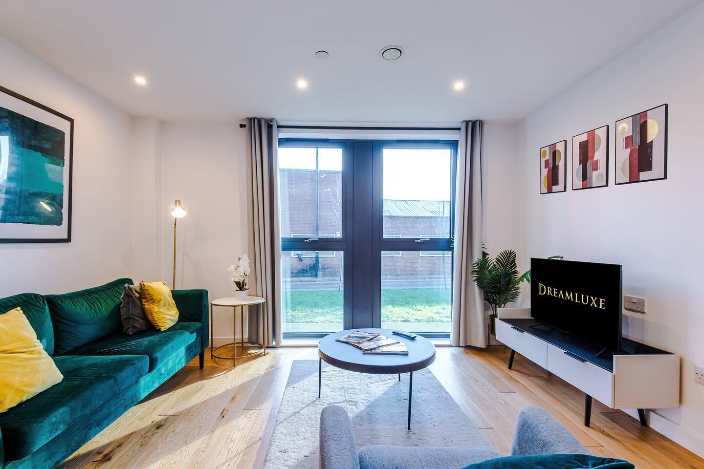 10% off: Parking,Near Station,Wifi,Near Broad st