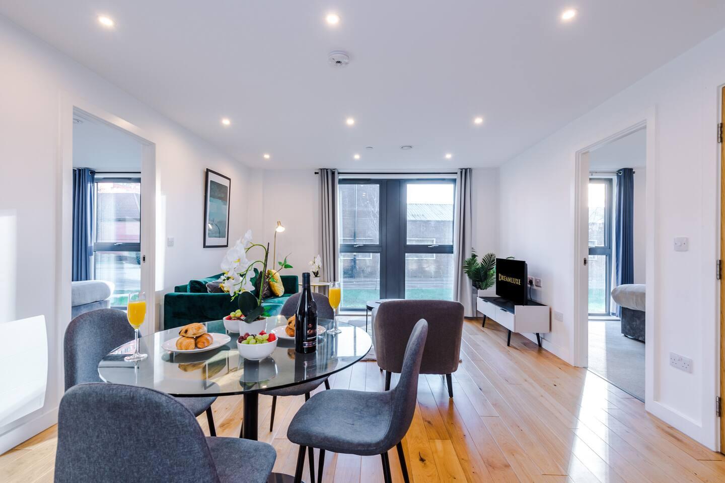 10% off: Parking,Near Station,Wifi,Near Broad st6