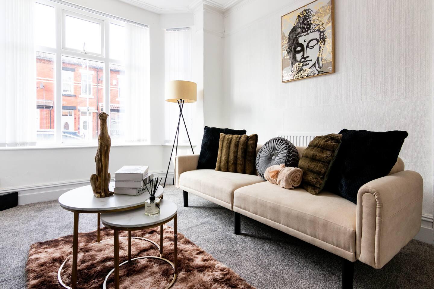 Entire Luxe/Stylish Home in Manchester