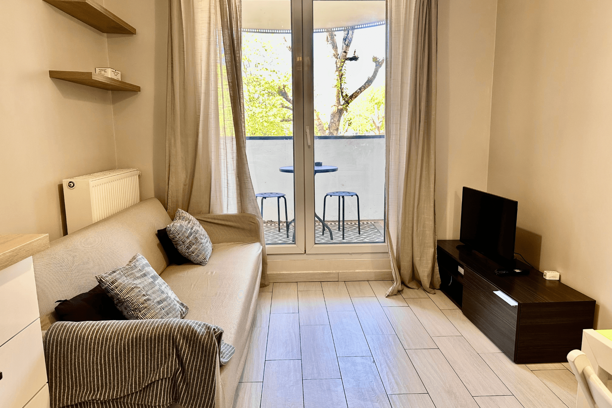 T2 entre Disney et Paris | Parking + Balcon3