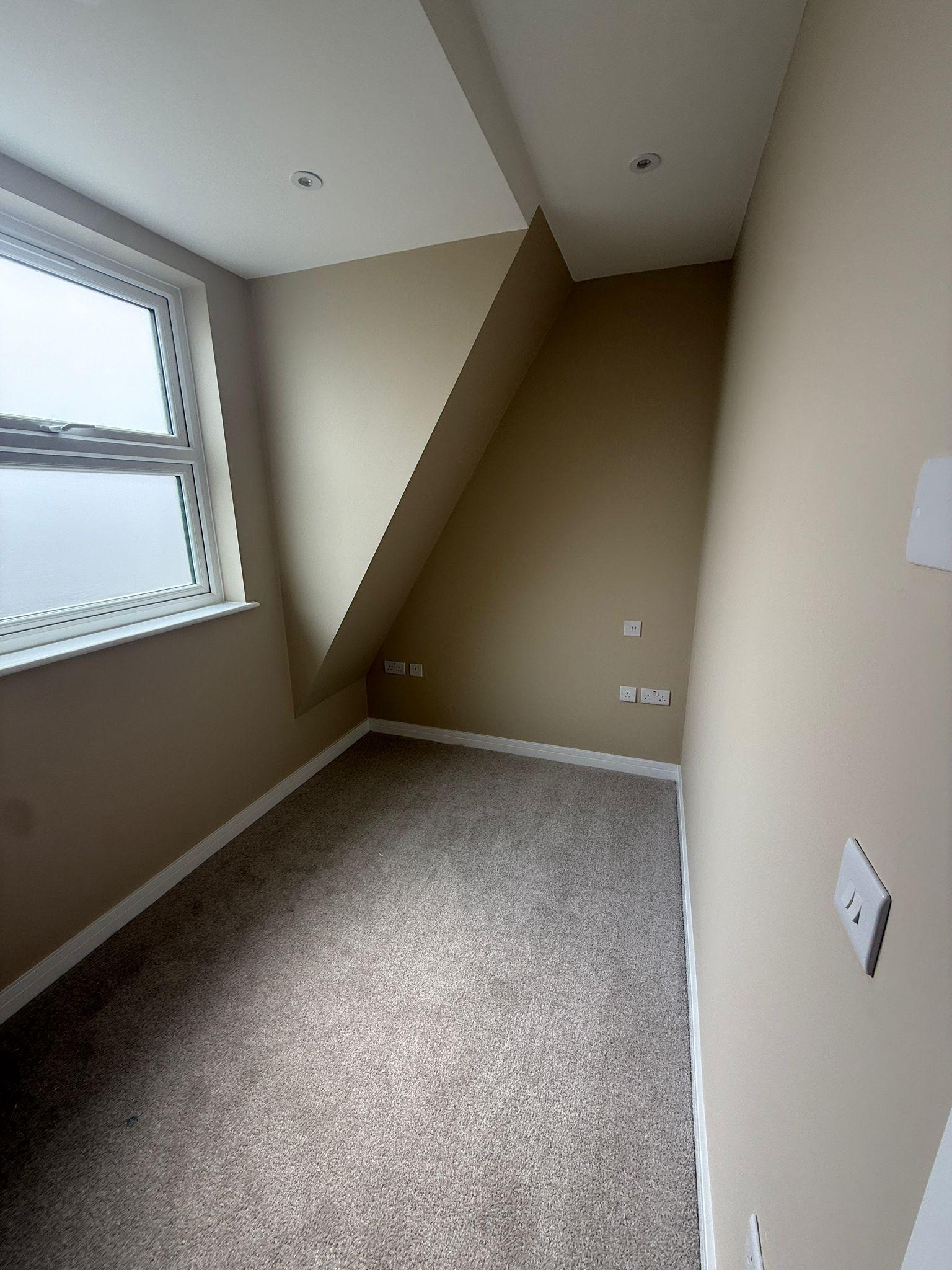 3BR Apt w/ Ensuite + Parking3