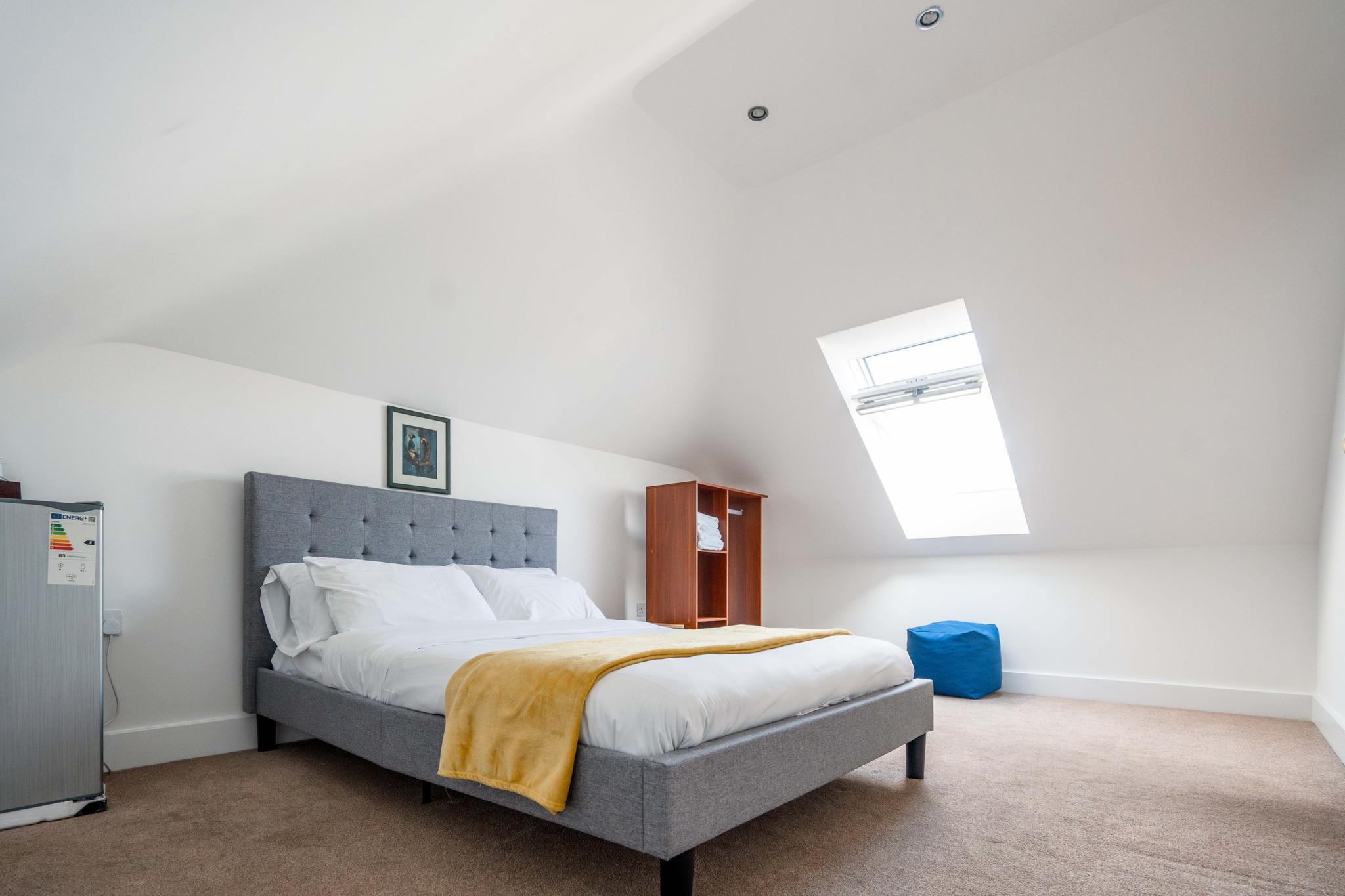 Beautiful room in Bromley