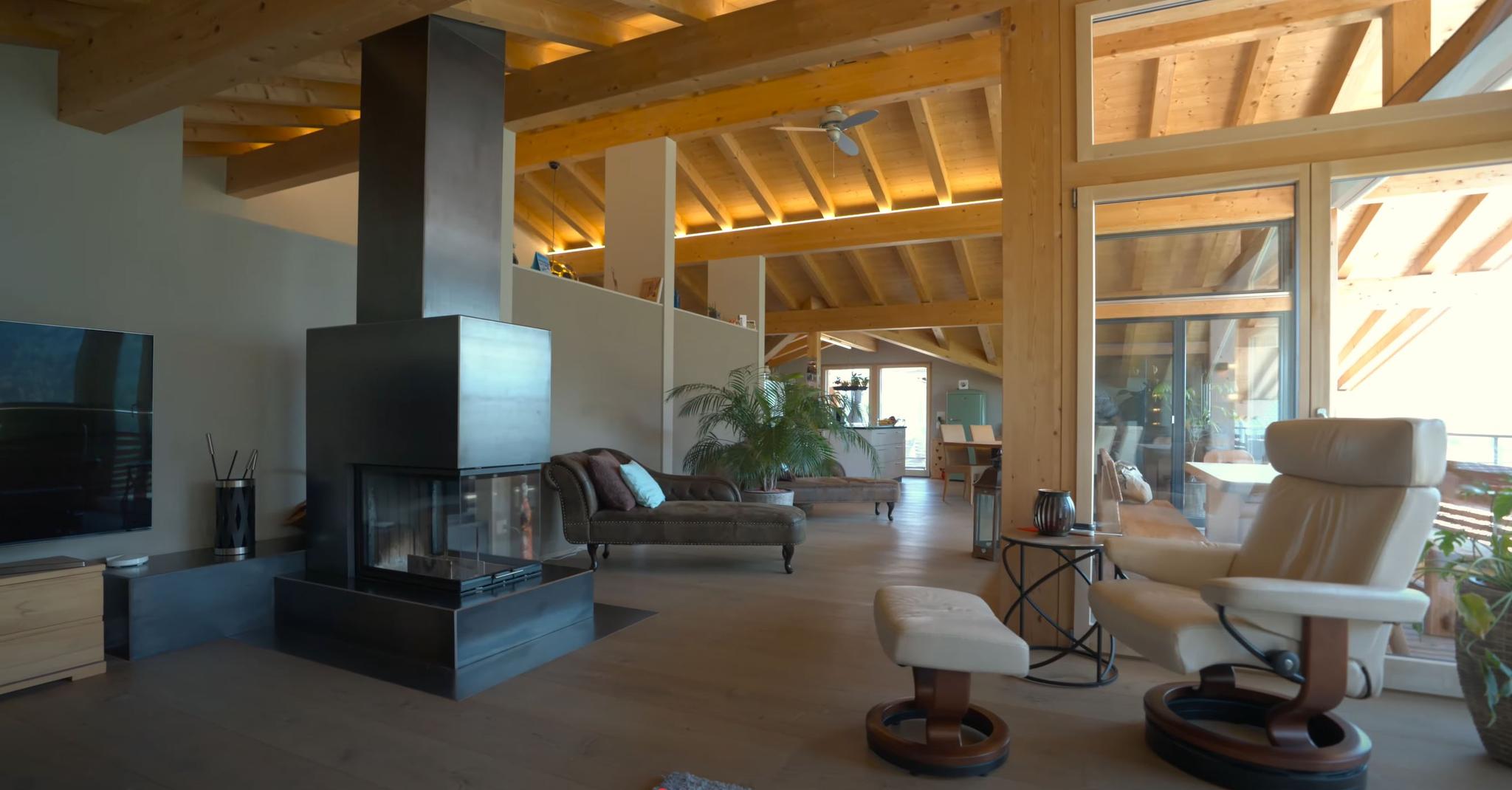 Modern Penthouse ADE with sauna